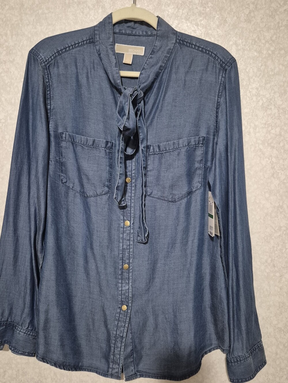 NWT Michael Kors denim blue button-up shirt..SIZE:L - Picture 8 of 14